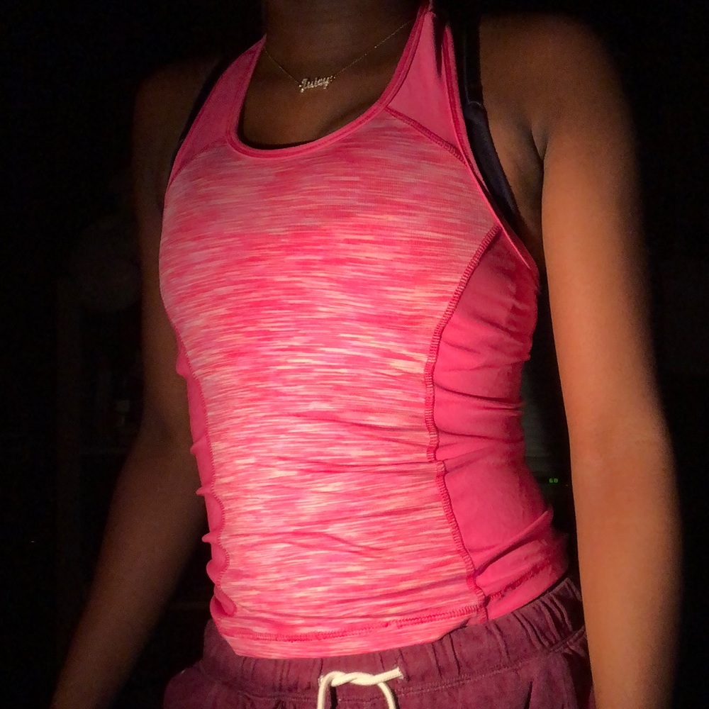workout top